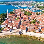 Daire Rotonda Inn-2 By Interhome Novigrad Istria